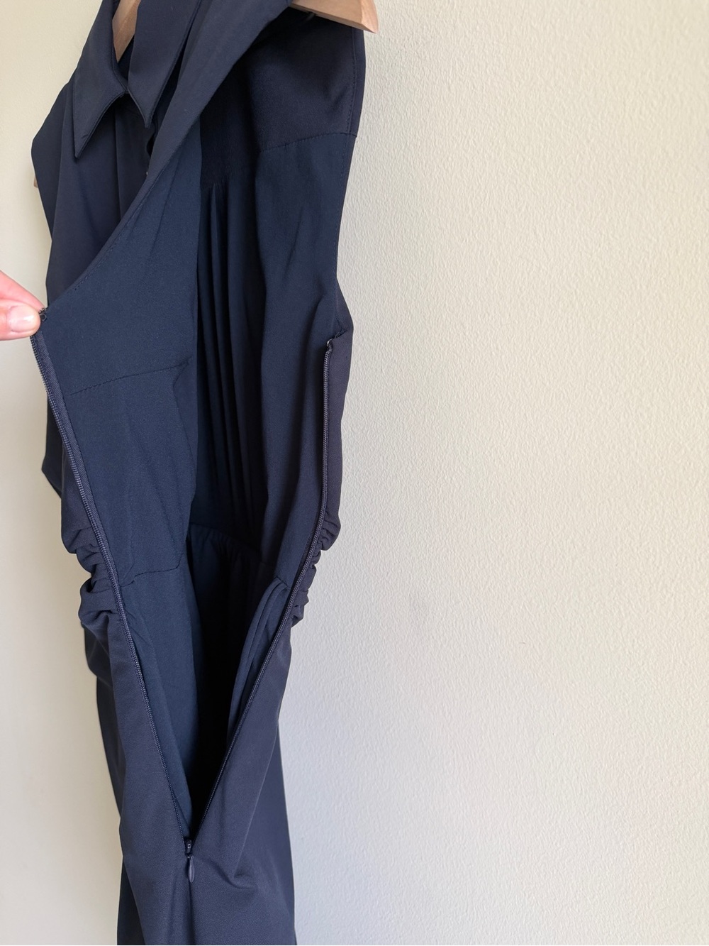 Cinq à Sept Catalina Shirtdress Navy Twist Front Sleeveless Midi Dress Size 2 - Picture 7 of 16